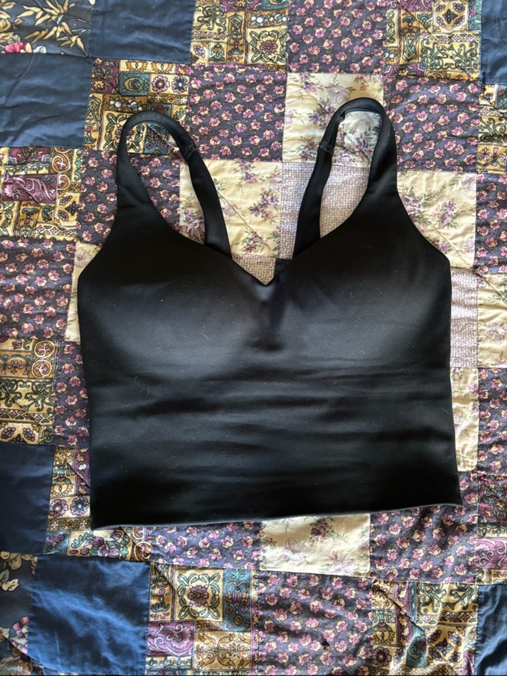 Black Scoop Neck Nike Cropped Athletic Top